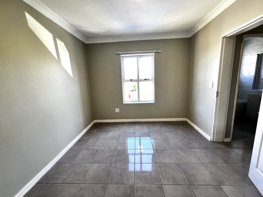 To Let 3 Bedroom Property for Rent in Parklands Western Cape